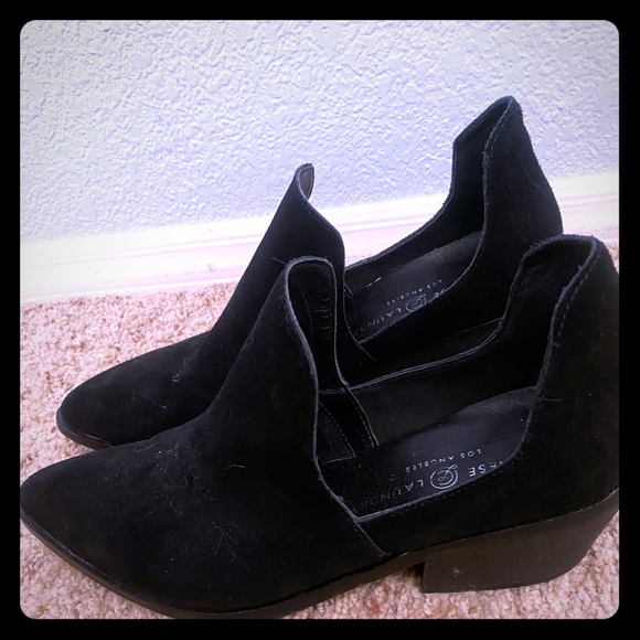 Black cutout Chinese laundry Focus ankle booties 9 - Picture 3 of 8